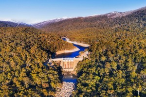 guthega-dam-close-picture-id1063132320_-_smaller guthega-dam-close-picture-id1063132320_-_smaller