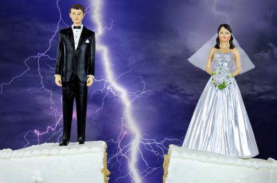 bride and groom on split wedding cake bride and groom on split wedding cake
